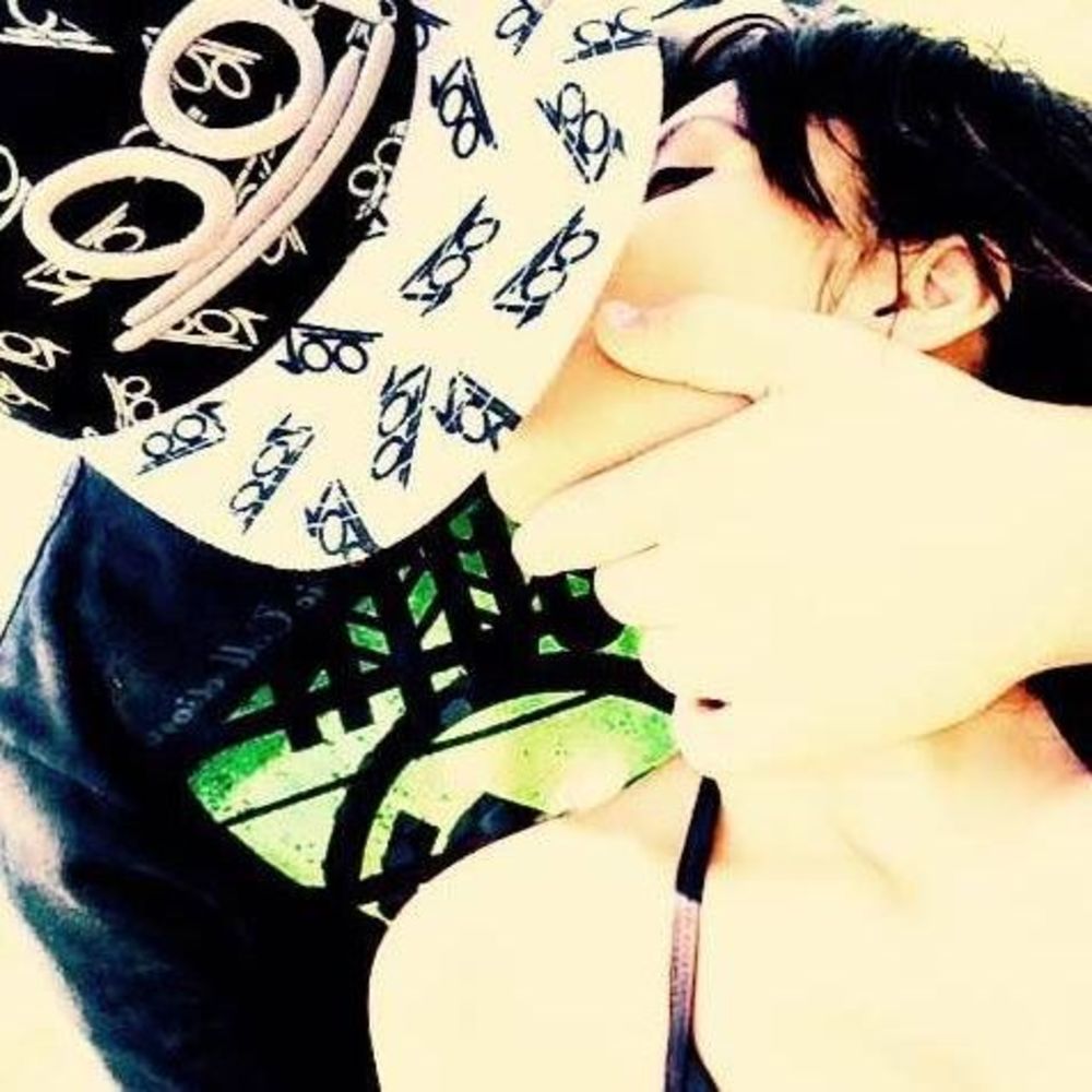 Meet your Posher, Shania